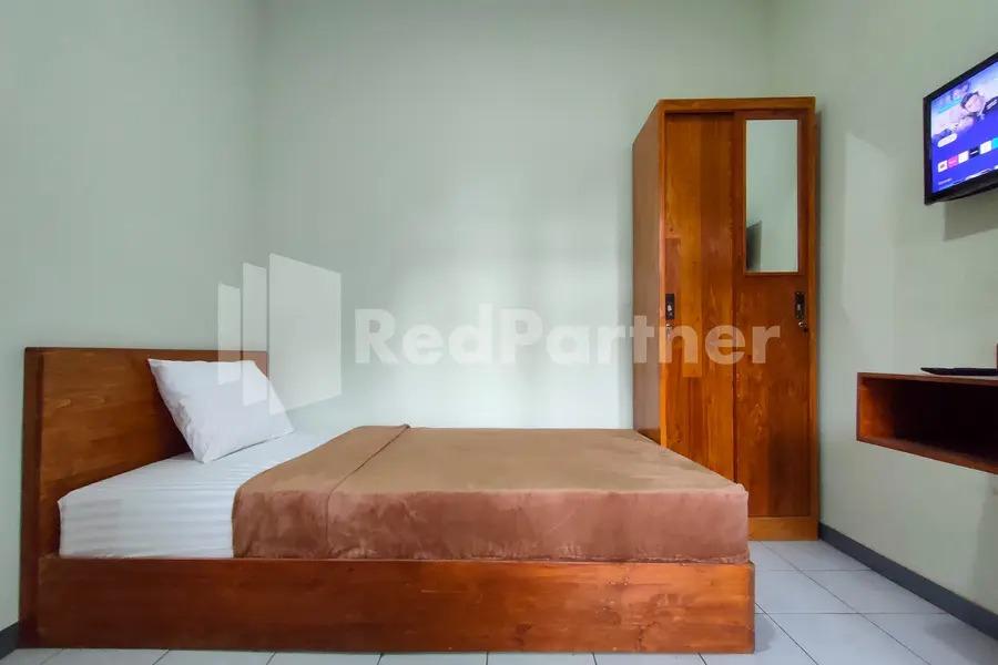 Cover Image for Saijaan Guesthouse UNEJ RedPartner