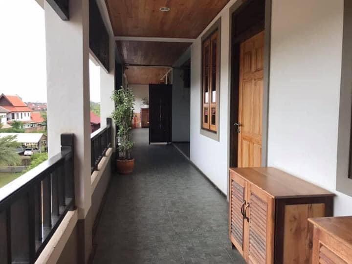 Cover Image for V Apartment