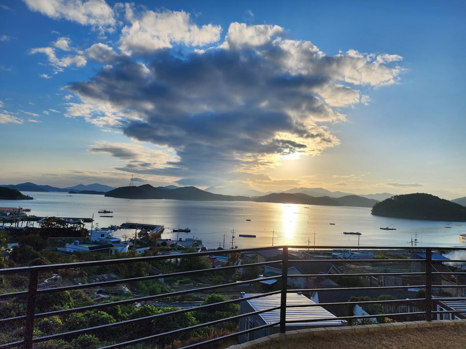 Cover Image for 꽃담펜션