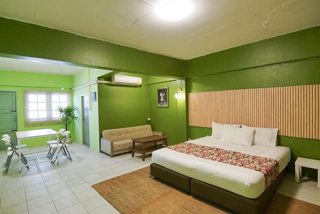 Cover Image for GO INN The Grand Palace