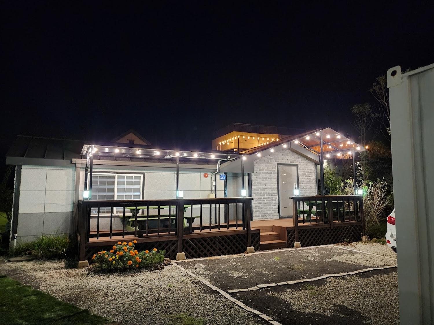 Cover Image for 제주 비자림민박 펜션