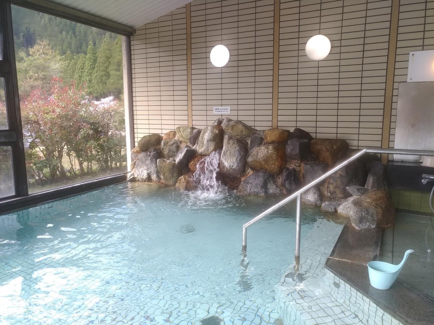 Cover Image for Maruoka Onsen Takekurabe