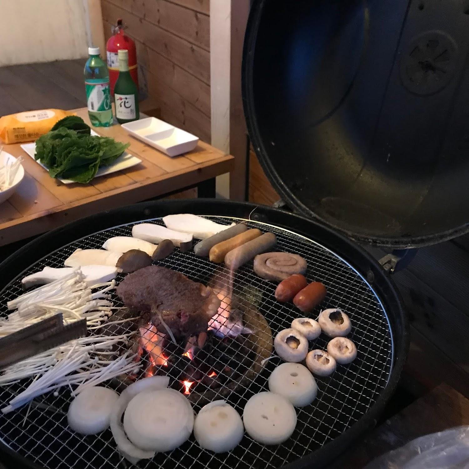 Cover Image for 디투어스 캠프 클럽