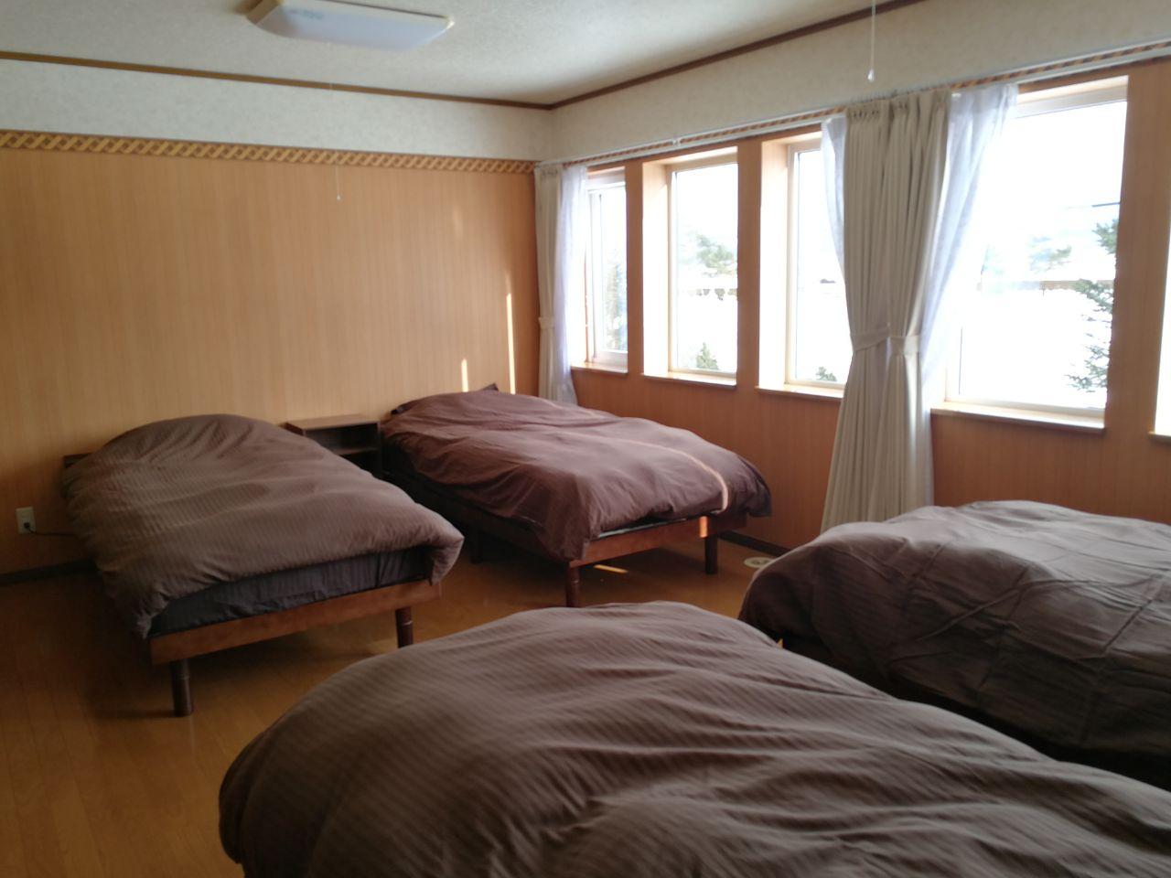 Cover Image for Other Side House