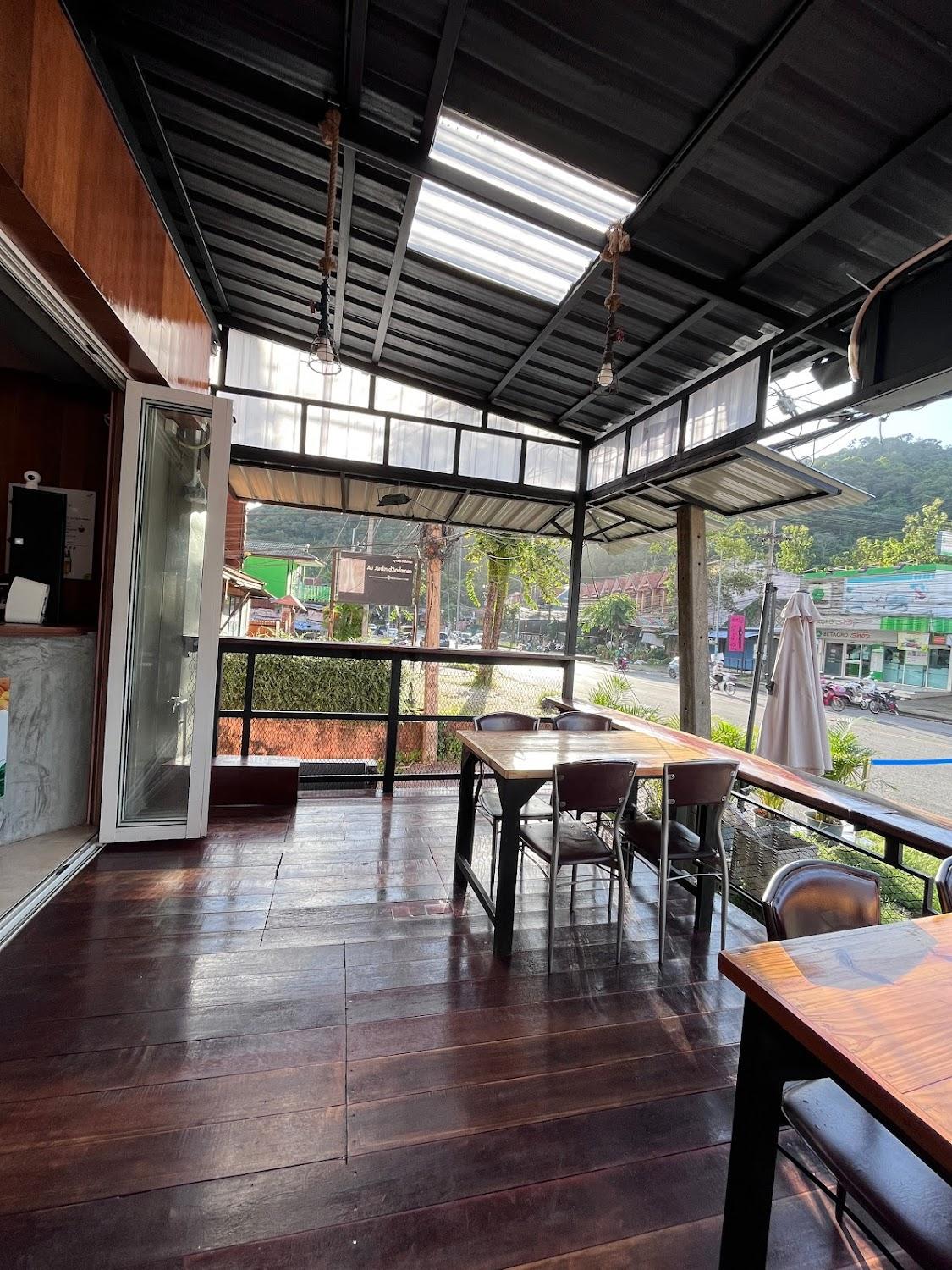 Cover Image for ALPHA Hostel Cafe&Bar