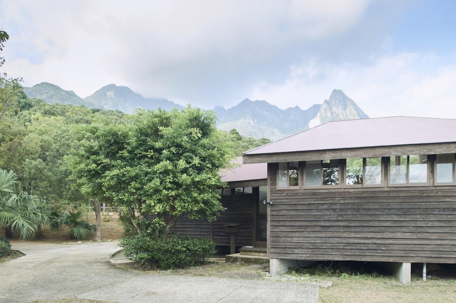 Cover Image for ホテル楽園 山のヴィラ