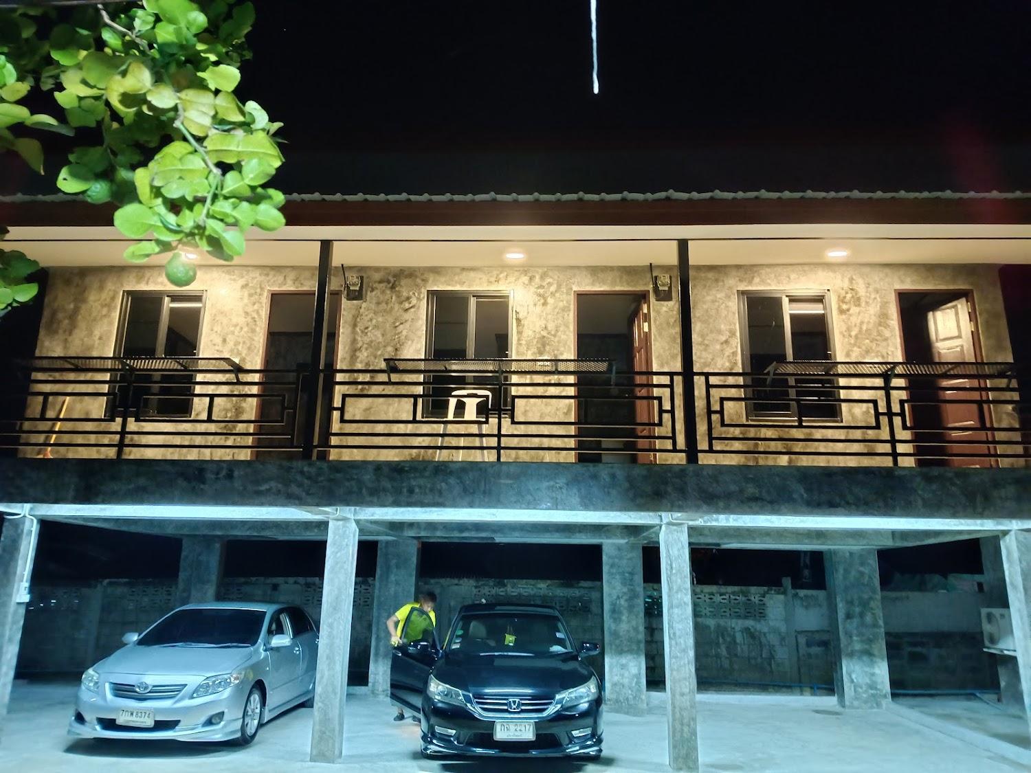 Cover Image for อภินันท์ รีสอร์ท
