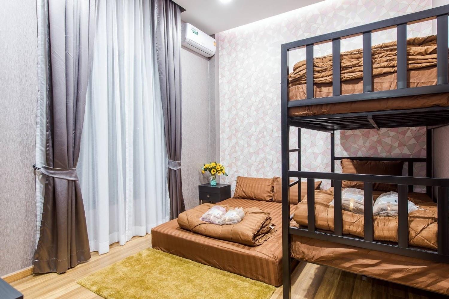 Cover Image for Golden house privacy poolvilla ชะอำ