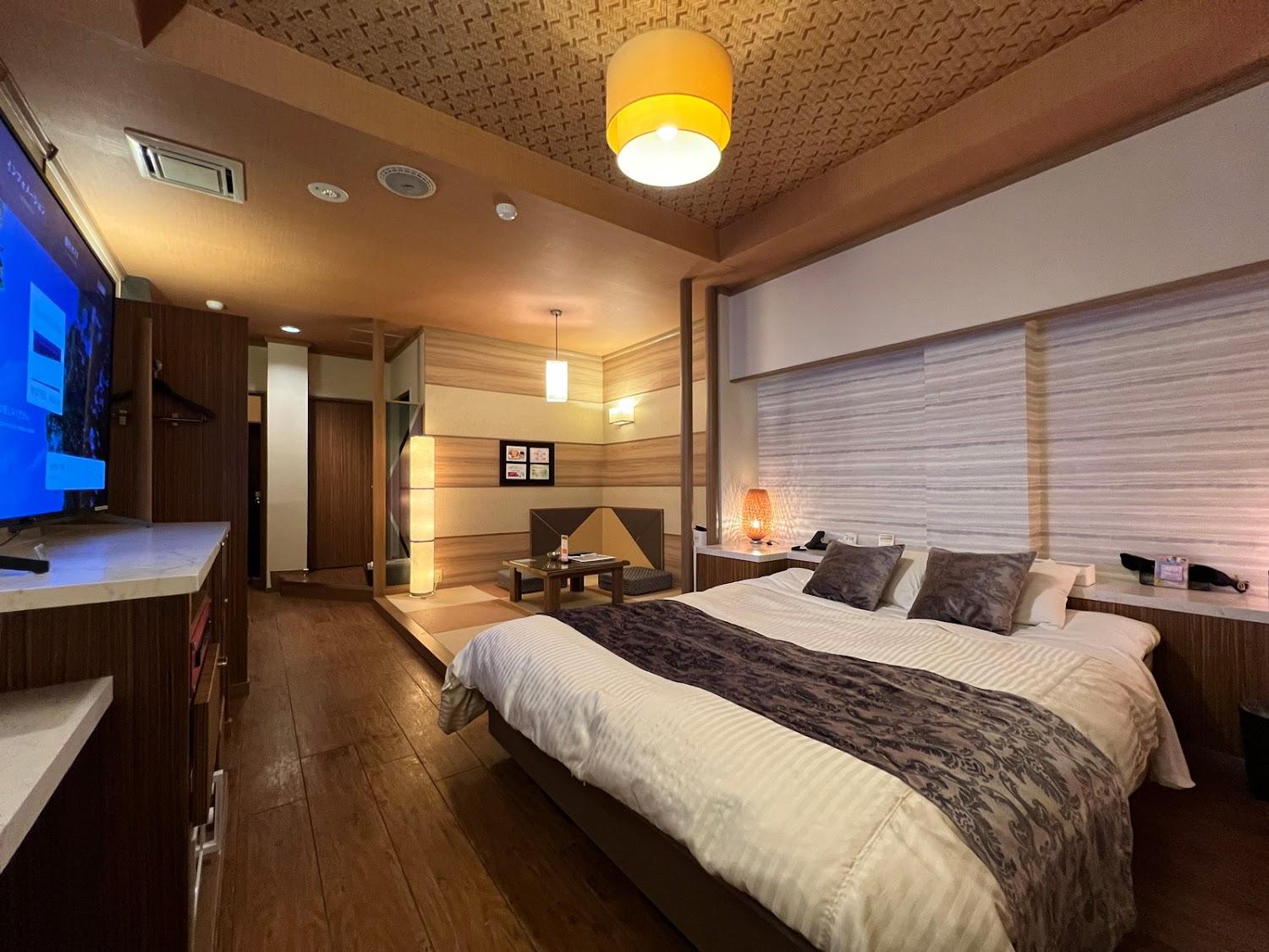 Cover Image for Hotel SO*LA