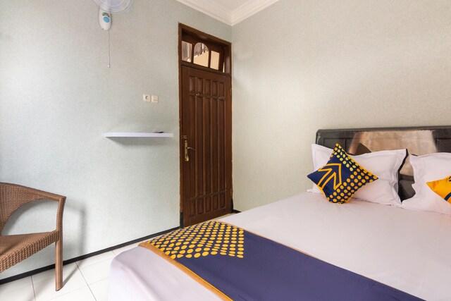Cover Image for SPOT ON 2689 Safira Family Residence Syariah