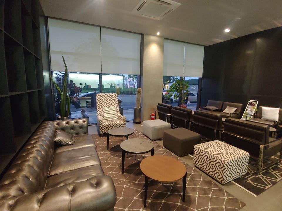 Cover Image for Royal Emporium Hotel