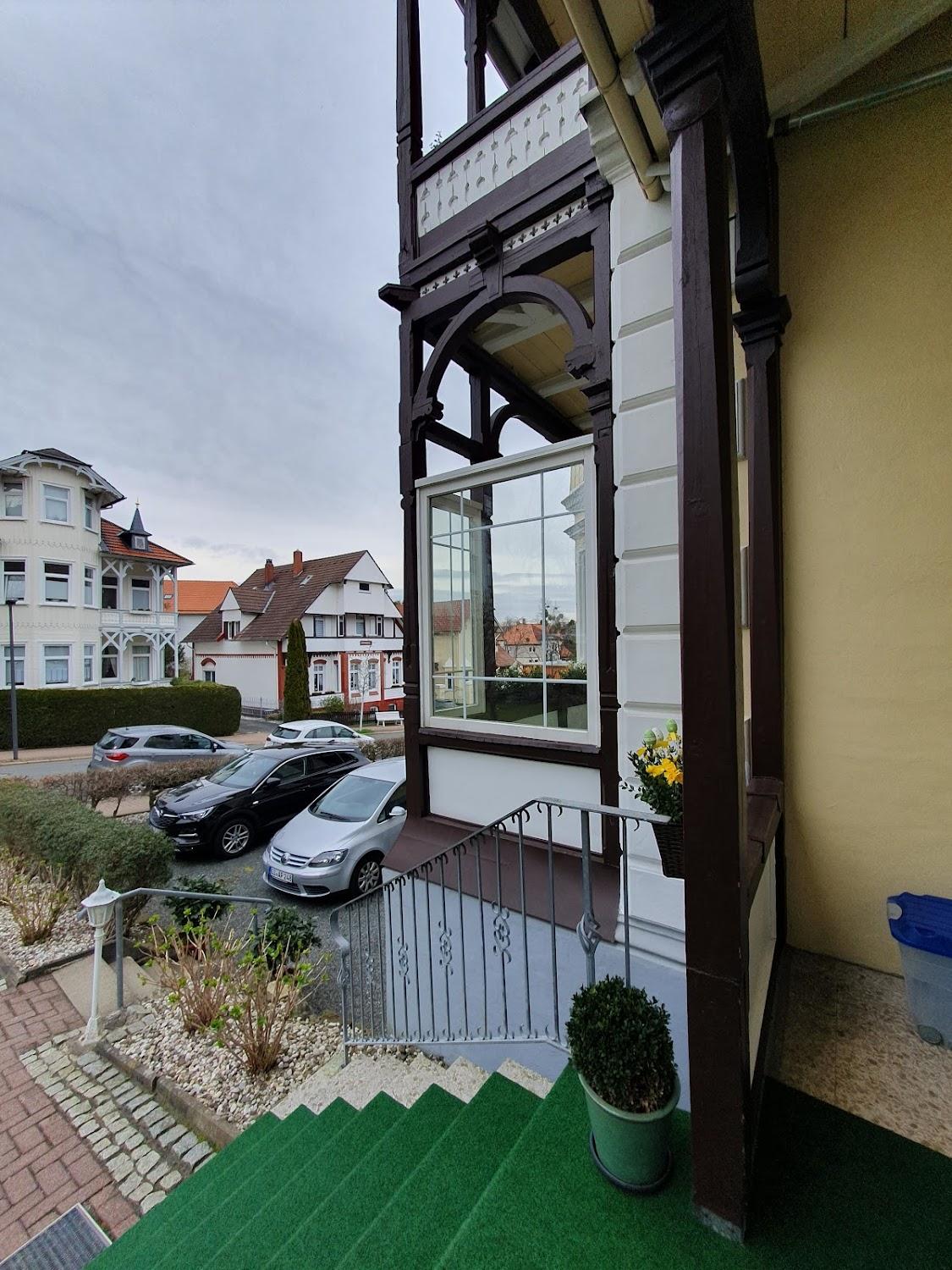 Cover Image for Hotel Rosenau