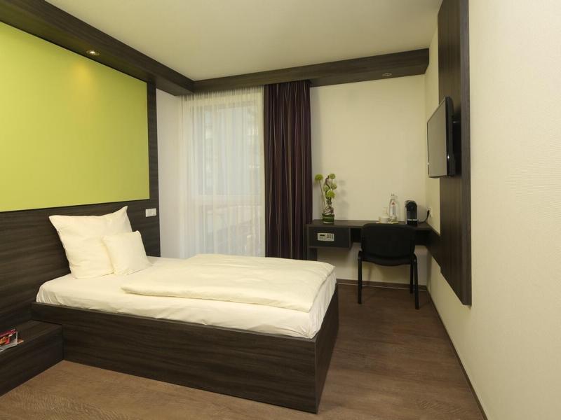 Cover Image for Economy-Hotel Ulm
