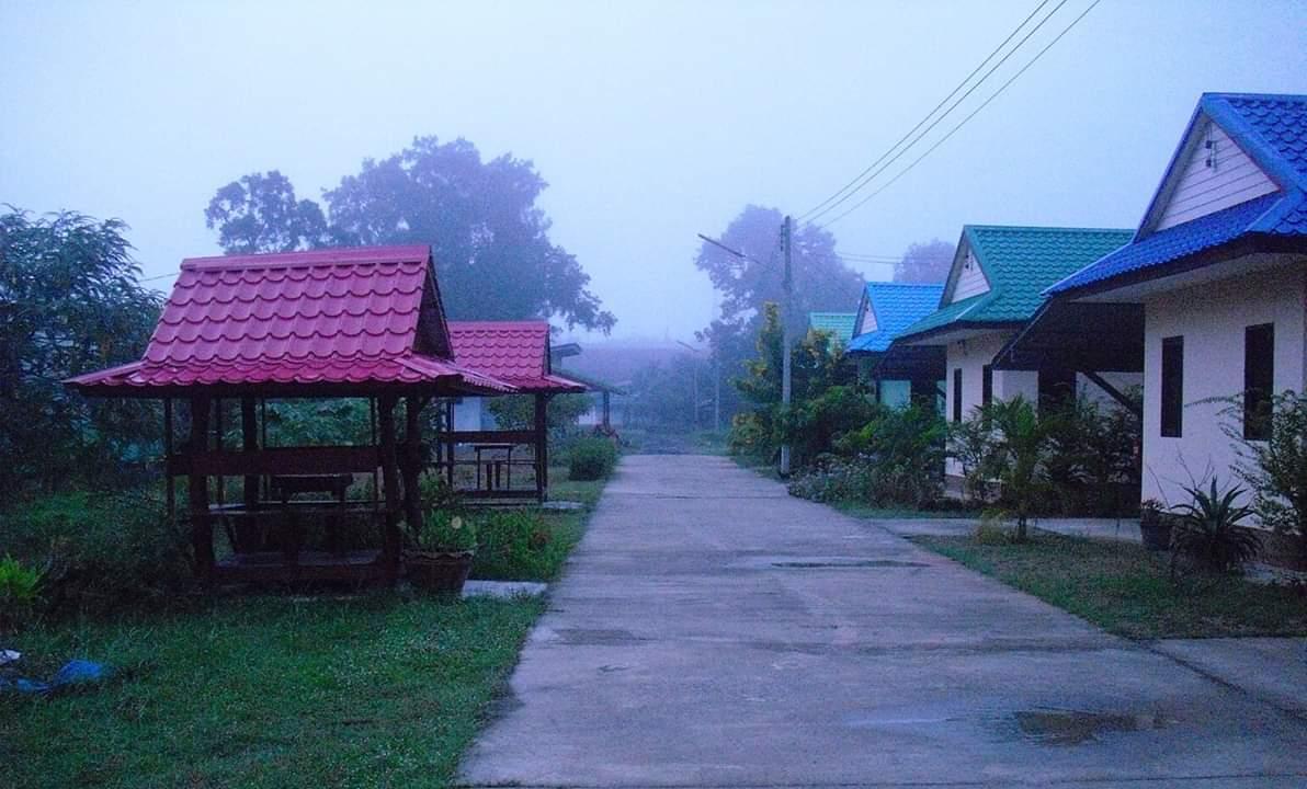 Cover Image for ฟ้าใส รีสอร์ท ห้วยทับทัน Fahsai Resort