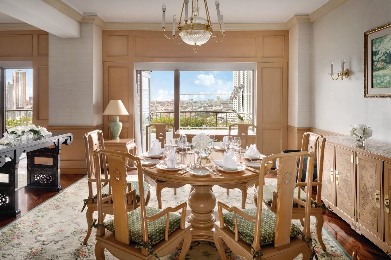 Cover Image for Shangri-La Bangkok