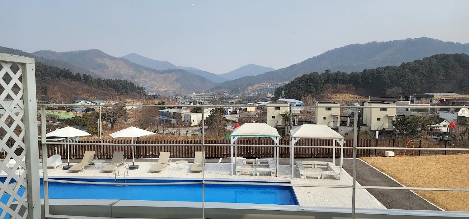 Cover Image for 망고키즈풀빌라