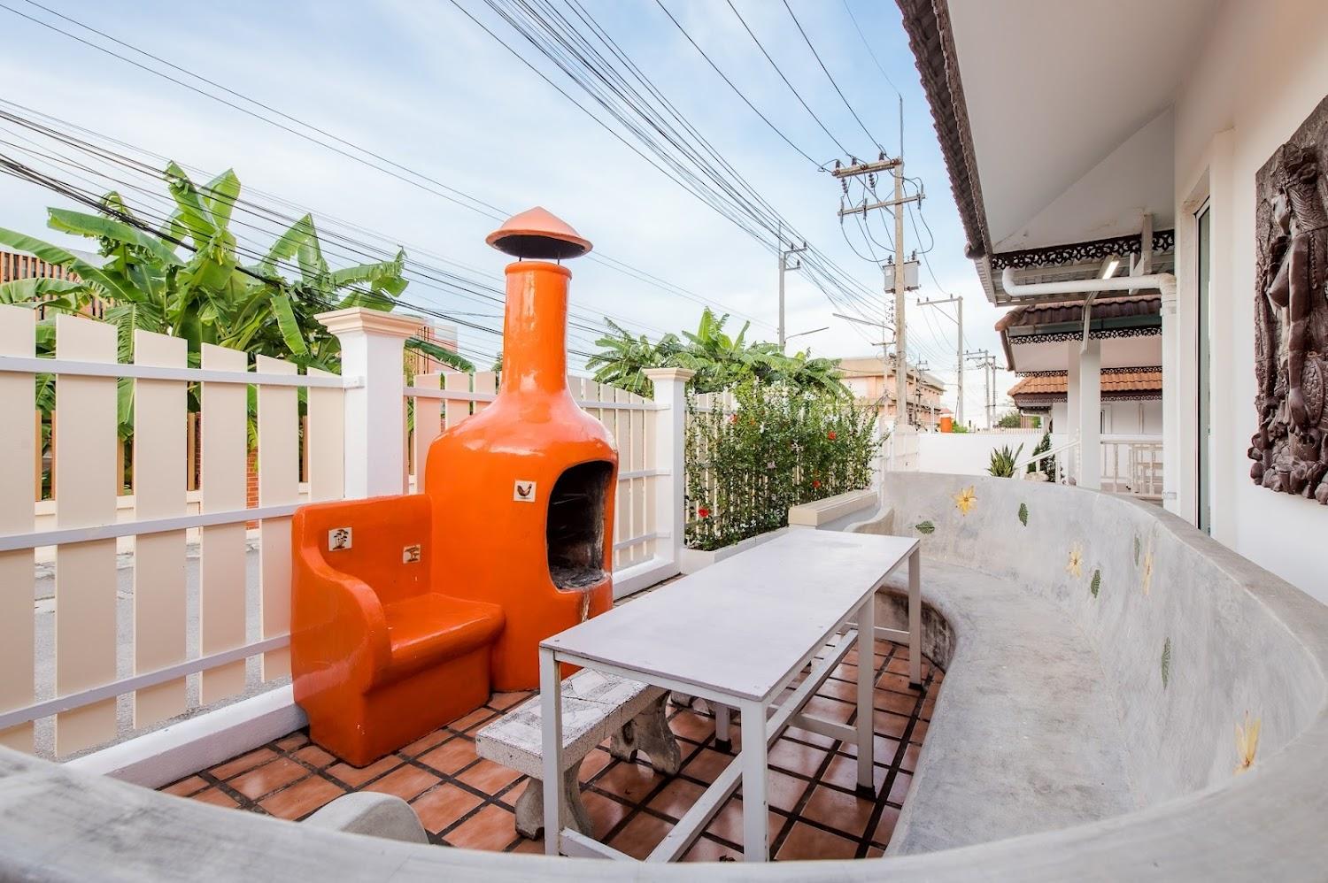 Cover Image for บ้านเคียงทะเลหัวหิน (BaankiengTalay Huahin)