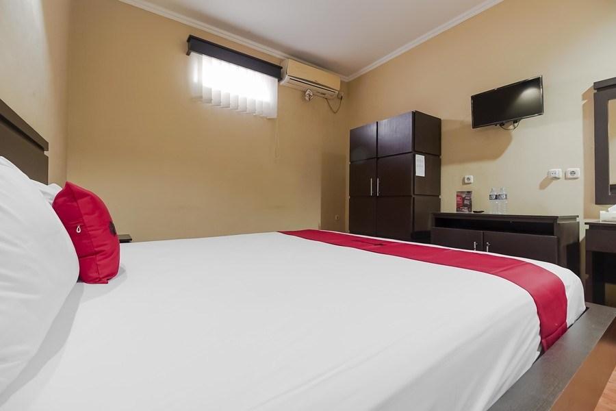 Cover Image for RedDoorz near Pantai Tanjung Pendam