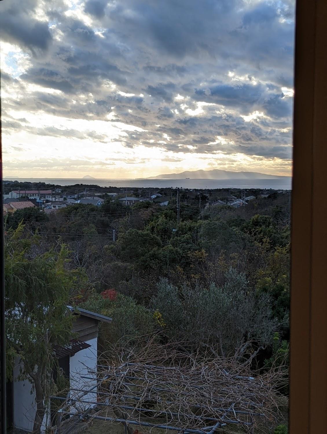 Cover Image for Hillside Inn Sirocco