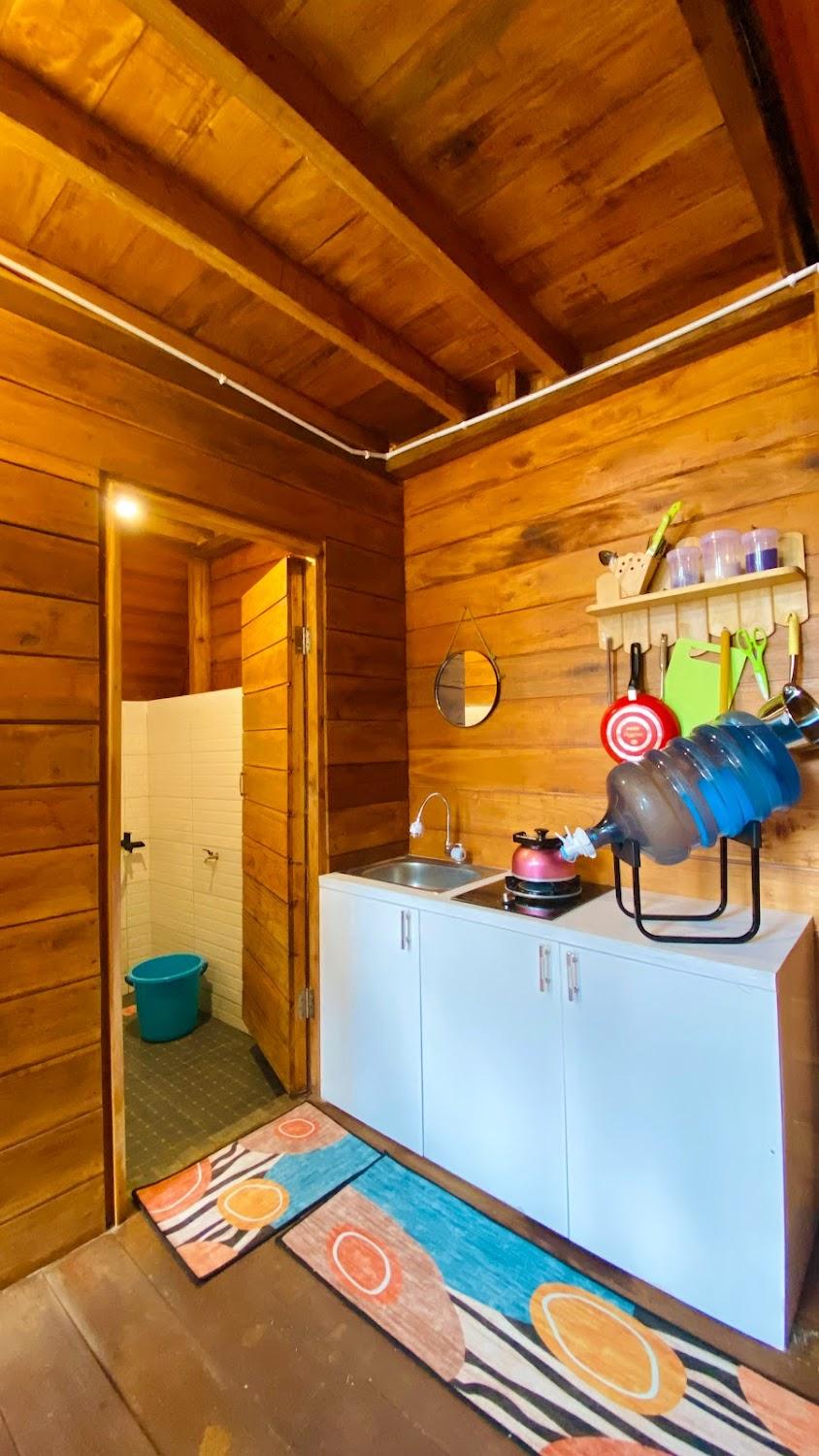 Cover Image for Godieng Cabin