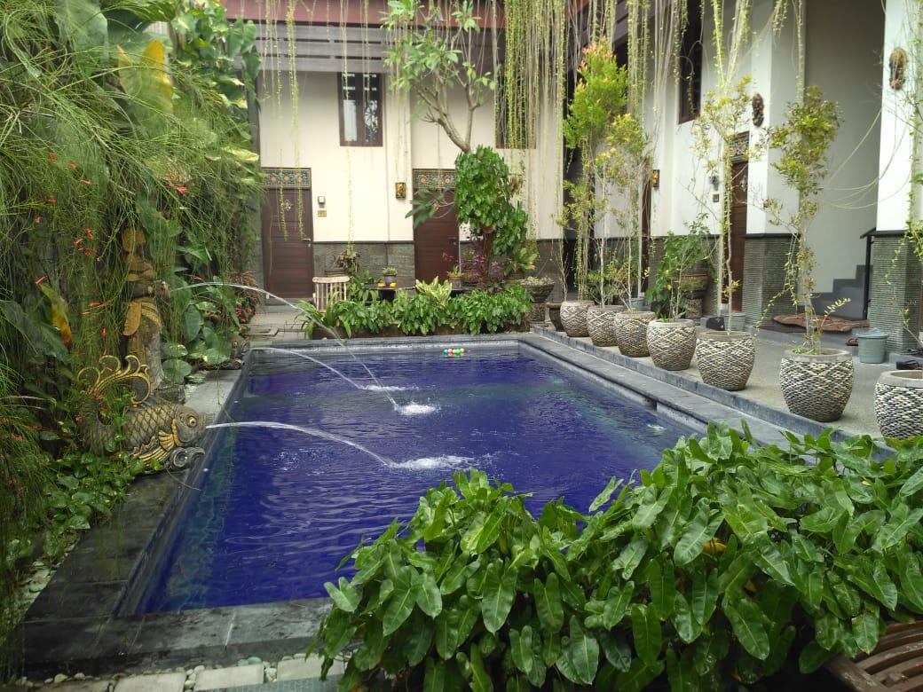 Cover Image for OYO 90076 Guesthouse Graha Pande Residence
