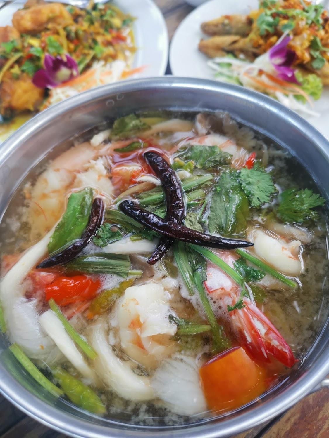 Cover Image for Klang​ Aow​ Seafood​&Resort
