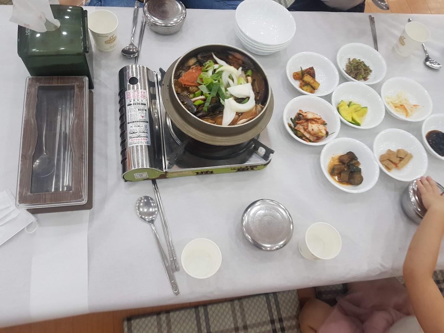 Cover Image for E호텔