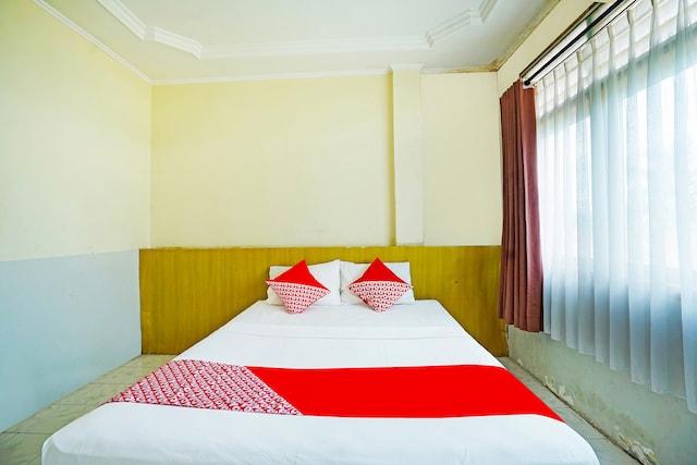 Cover Image for OYO 90390 Hotel Rd Premium