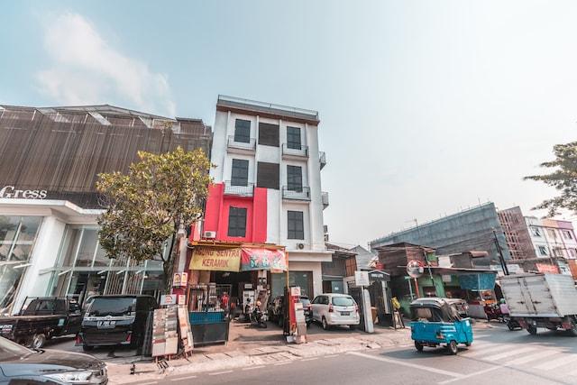 Cover Image for OYO Life 1609 Rawasari Residence