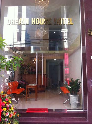 Cover Image for Hotel Dream House