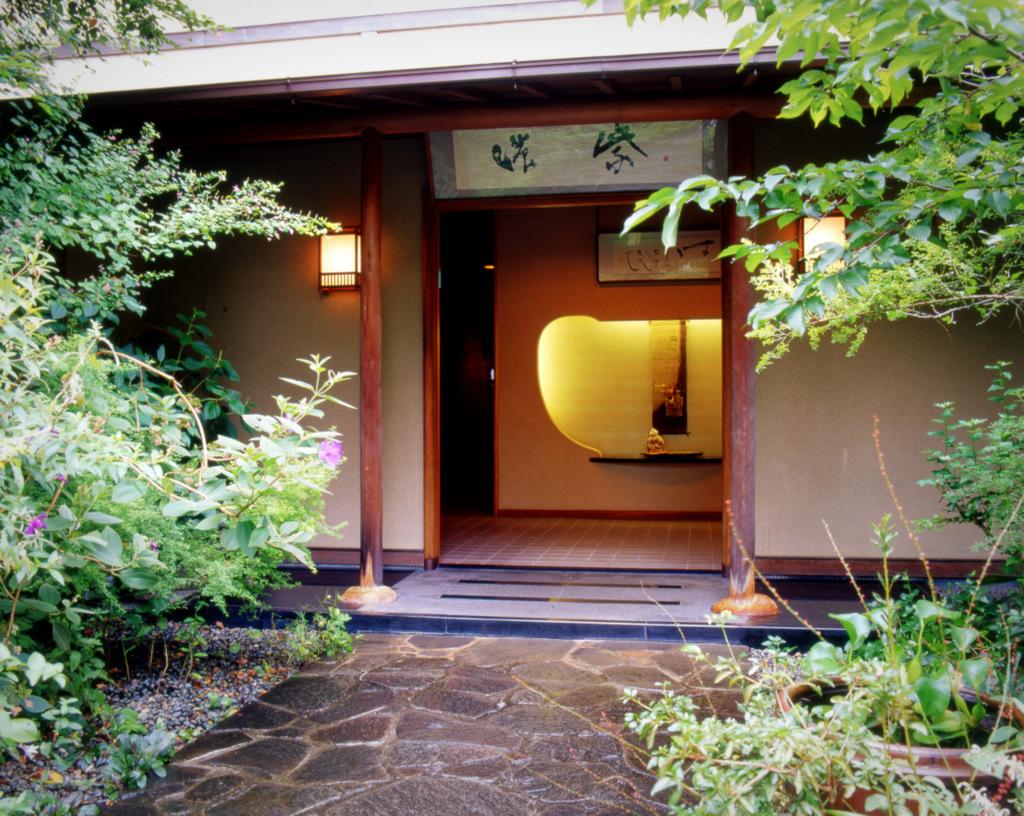 Cover Image for Nonohanatei Komurasaki
