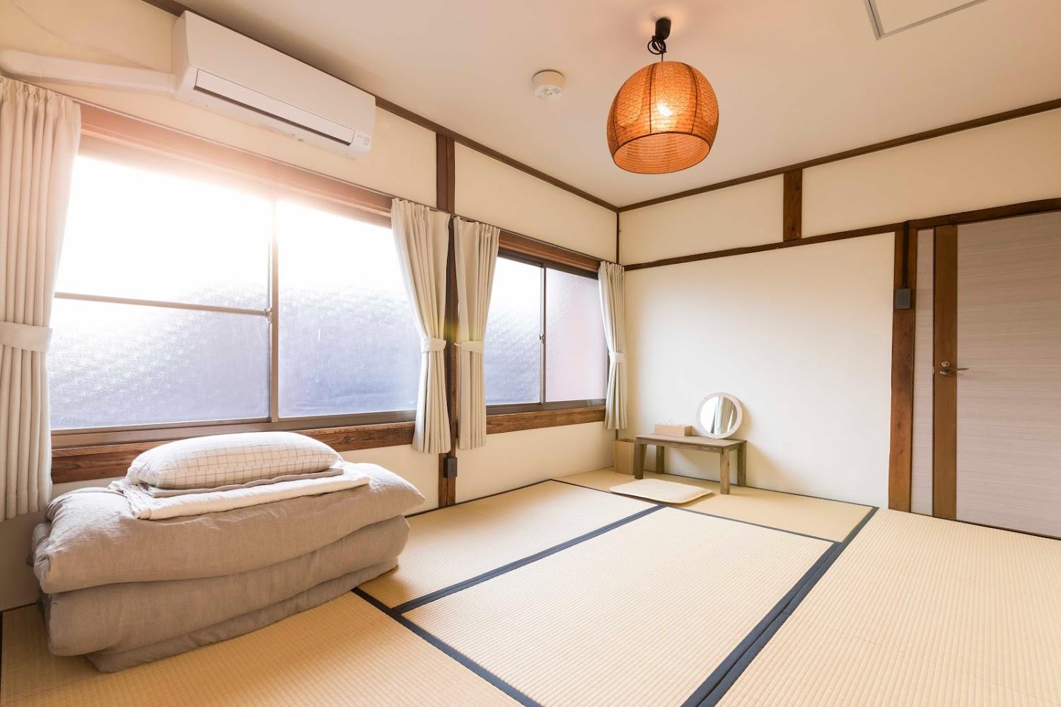 Cover Image for Guest House Maru