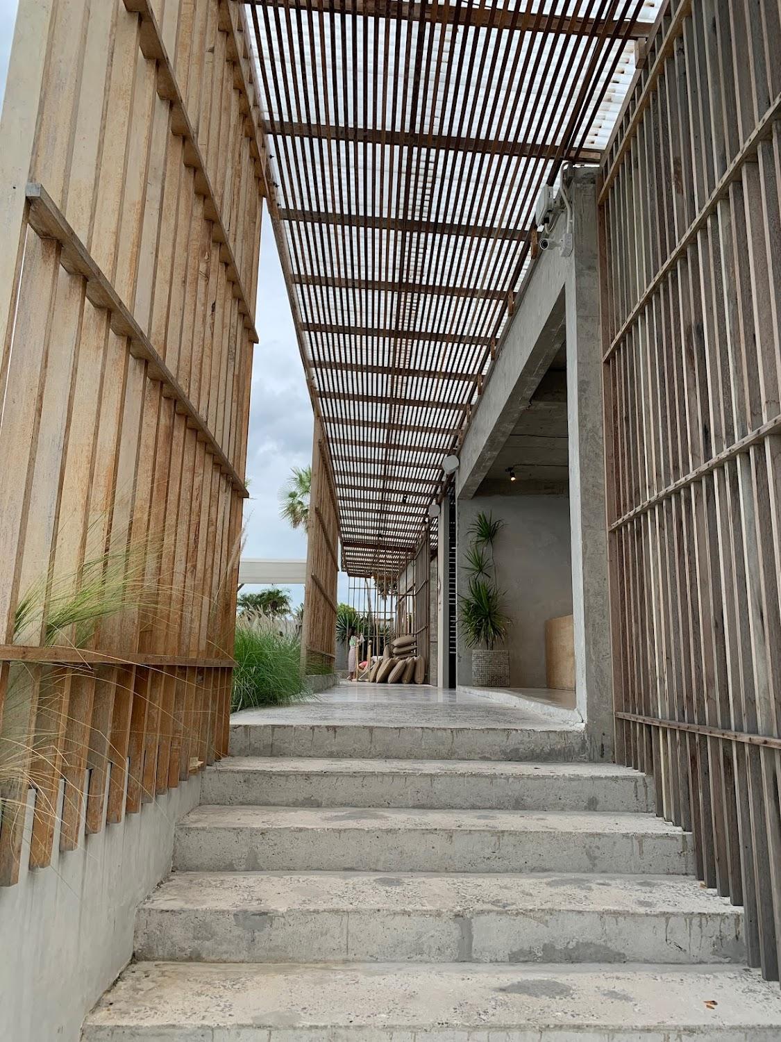 Cover Image for Sundance Dayclub Hua Hin