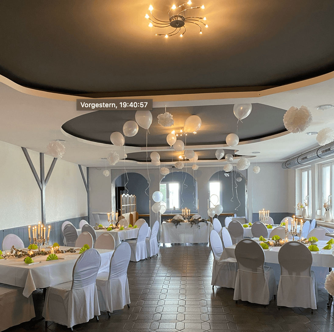 Cover Image for Hotel Café Deluxe