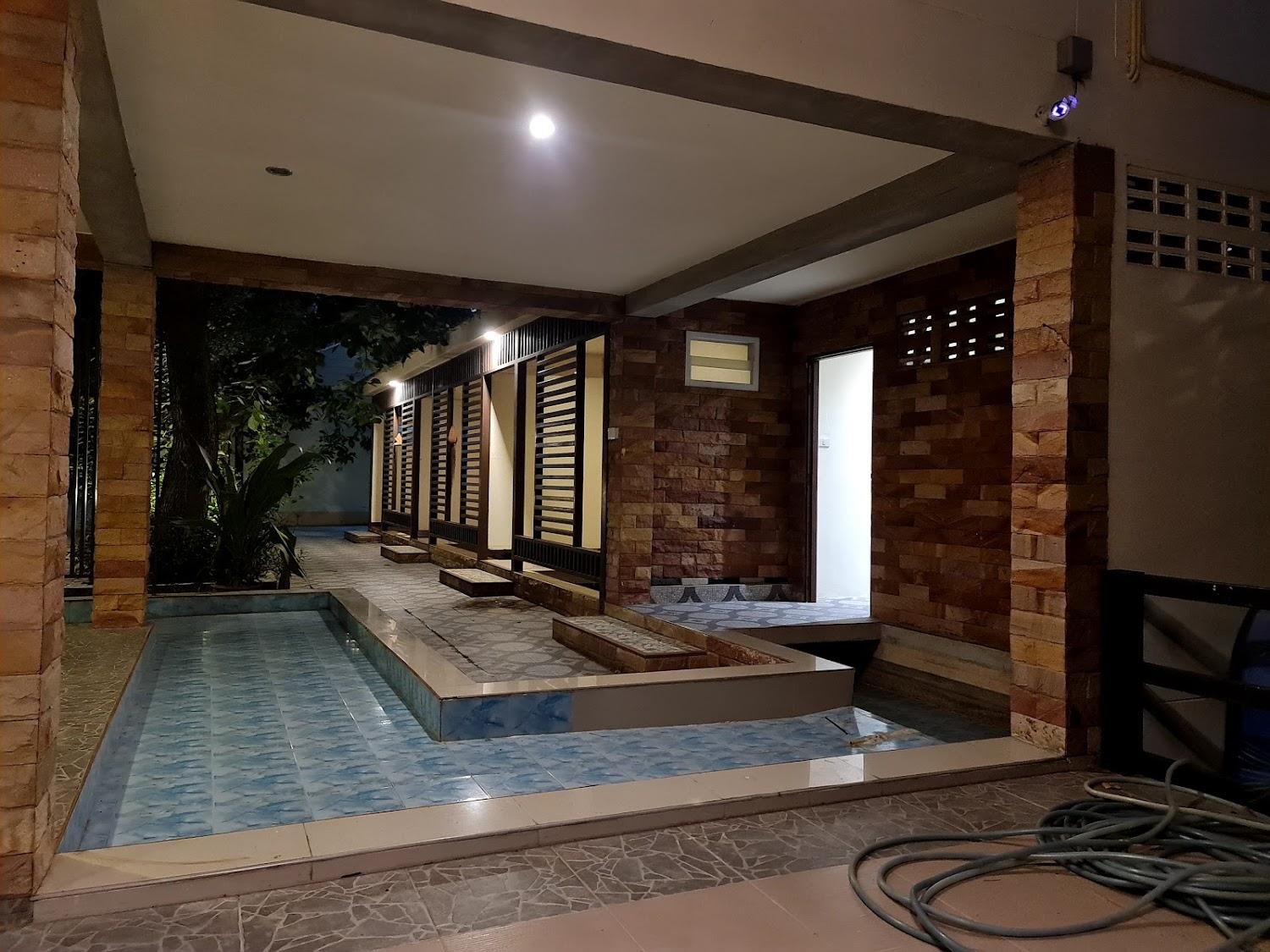 Cover Image for NARASIRI RESORT