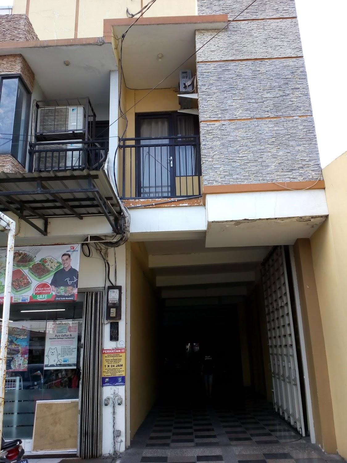 Cover Image for RedDoorz near Petra University 2