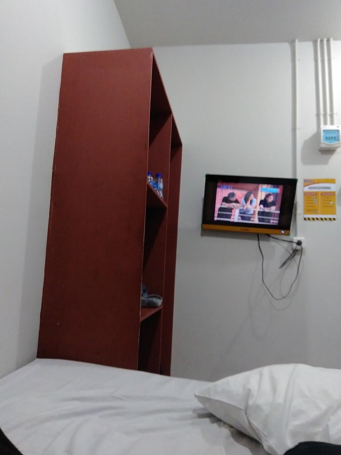 Cover Image for Kamar Keluarga | Johar