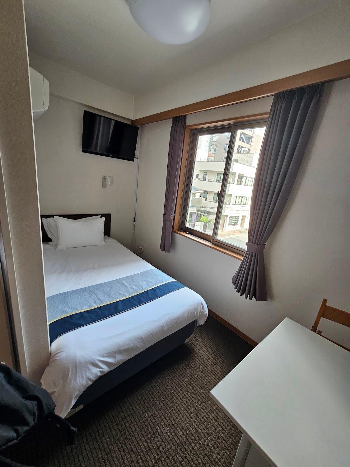 Cover Image for orange hotel