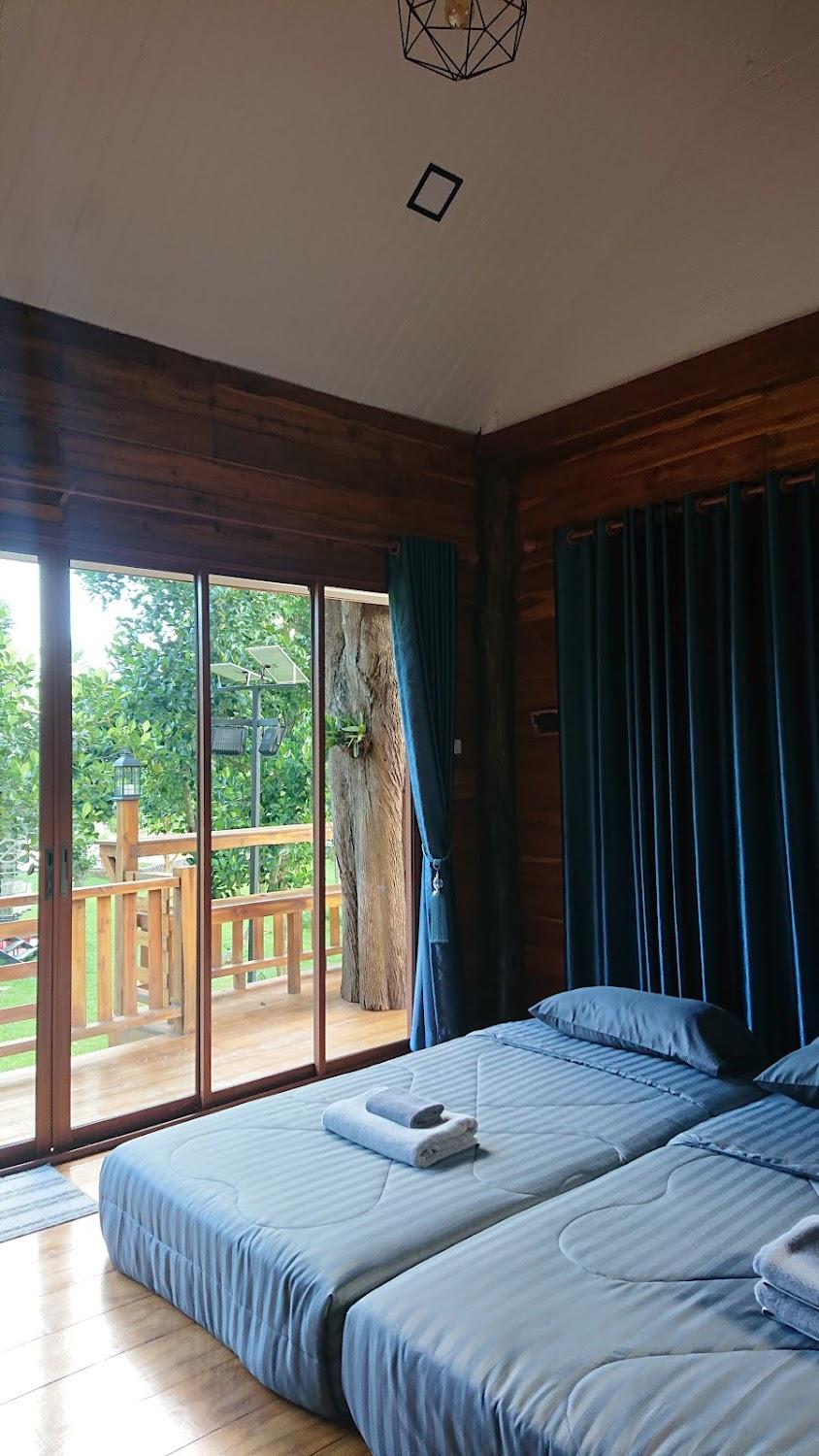 Cover Image for Tree Stone House
