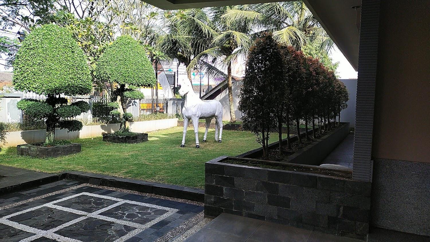 Cover Image for Putra Yudha Hotel