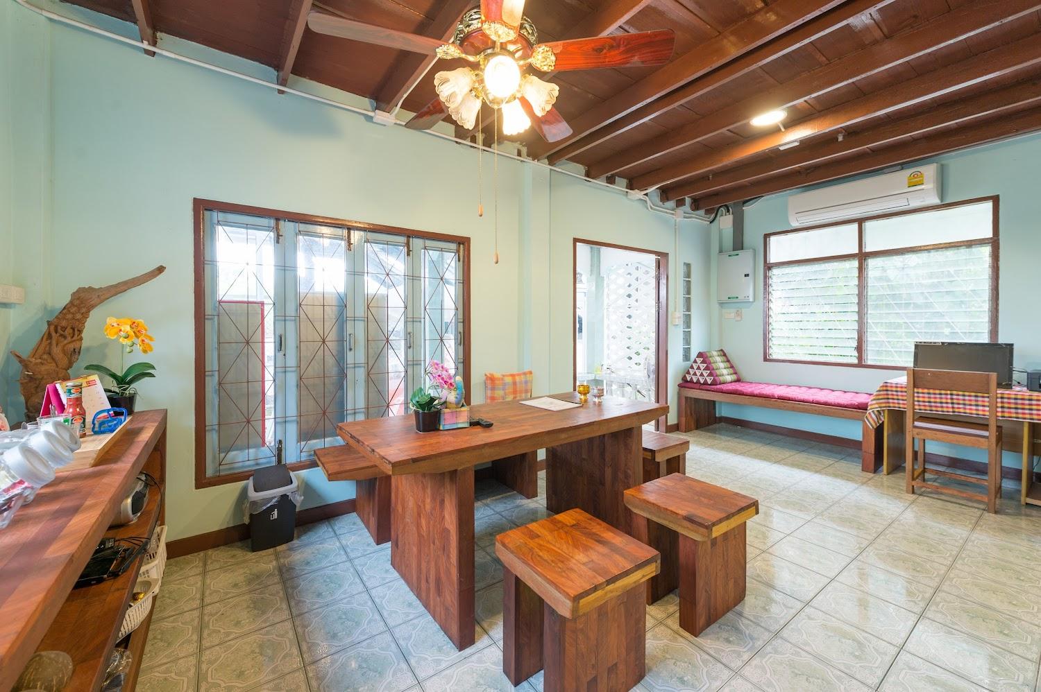 Cover Image for NTY Hostel nearby BKK Airport for Muay Thai training, Shower Service, Luggage storage
