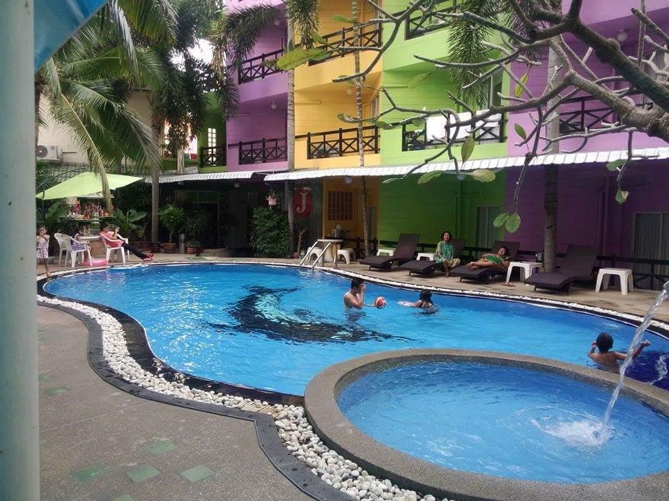 Cover Image for YJ HOTEL