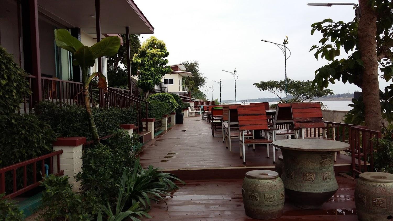 Cover Image for บ้านสบายริมโขง