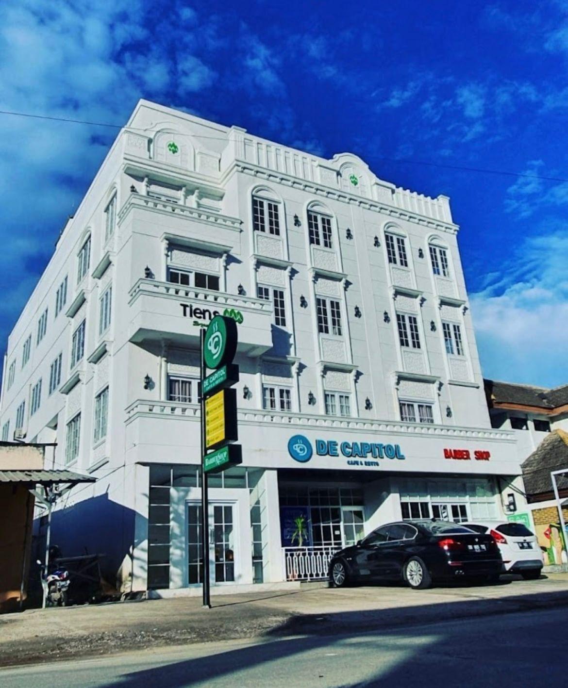 Cover Image for HOTEL De Capitol Syariah
