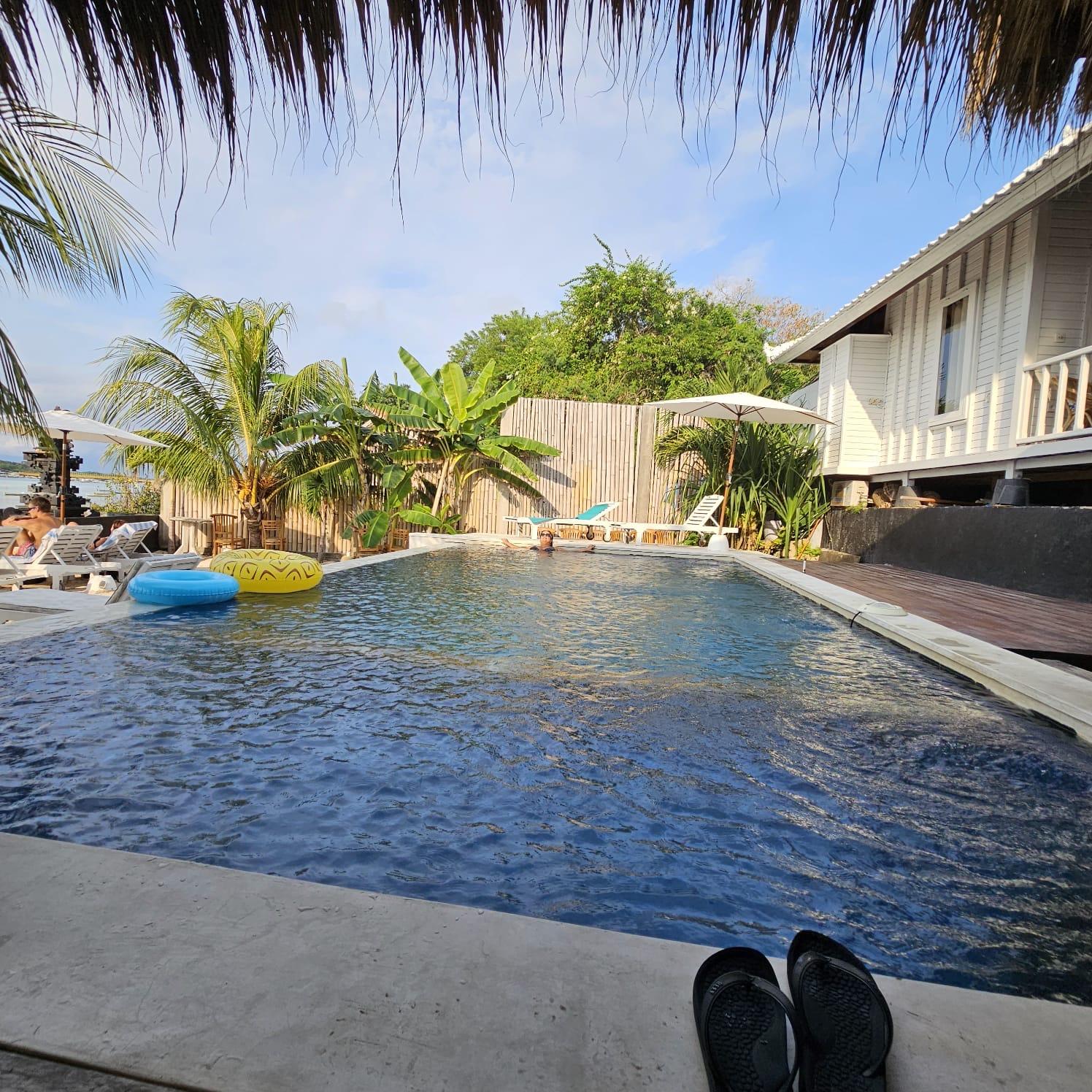 Cover Image for Mista Ceningan’s Beach Bungalows