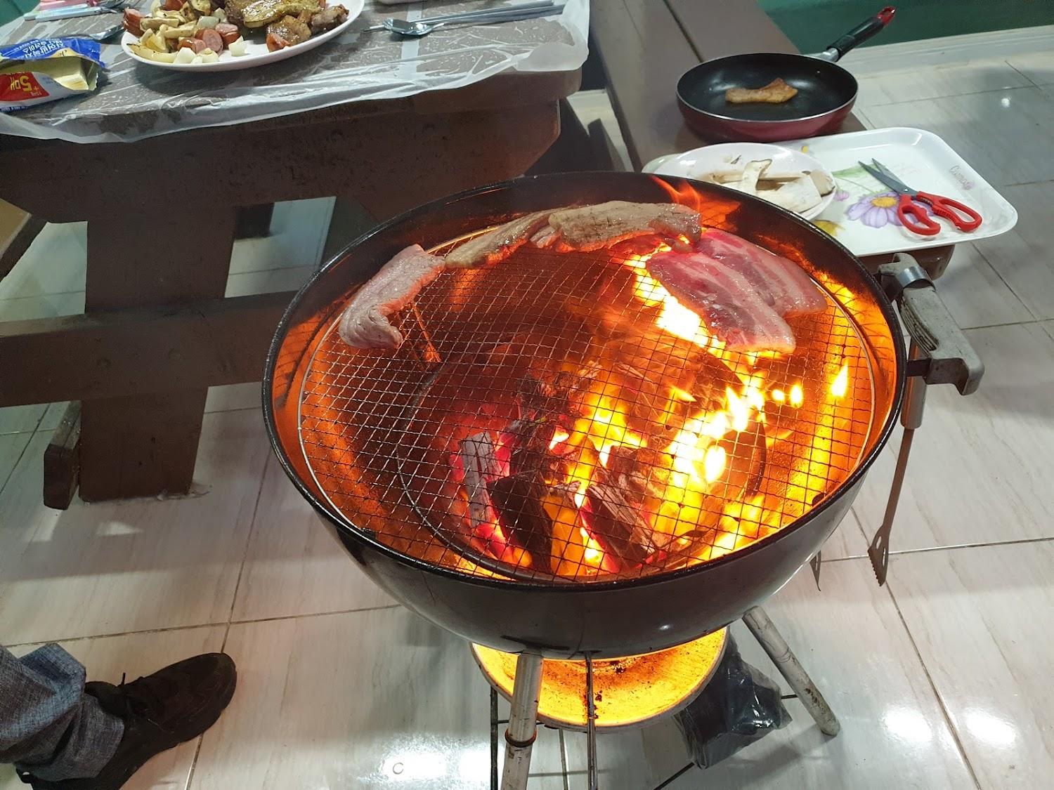 Cover Image for 숲속마을파도소리