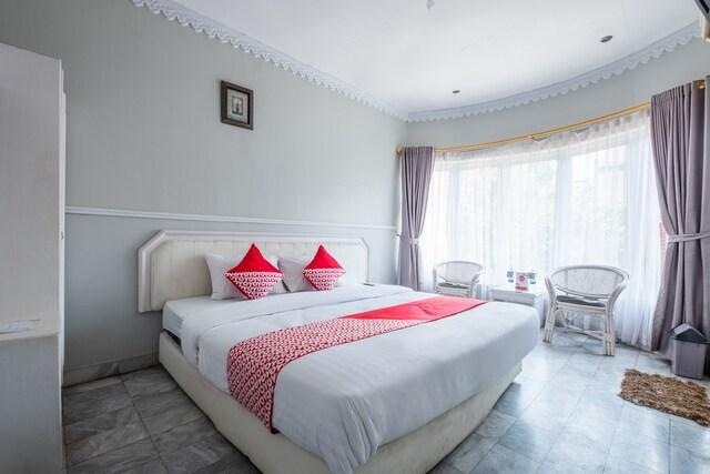 Cover Image for OYO 1444 Patradissa Stasiun Bandung Hotel
