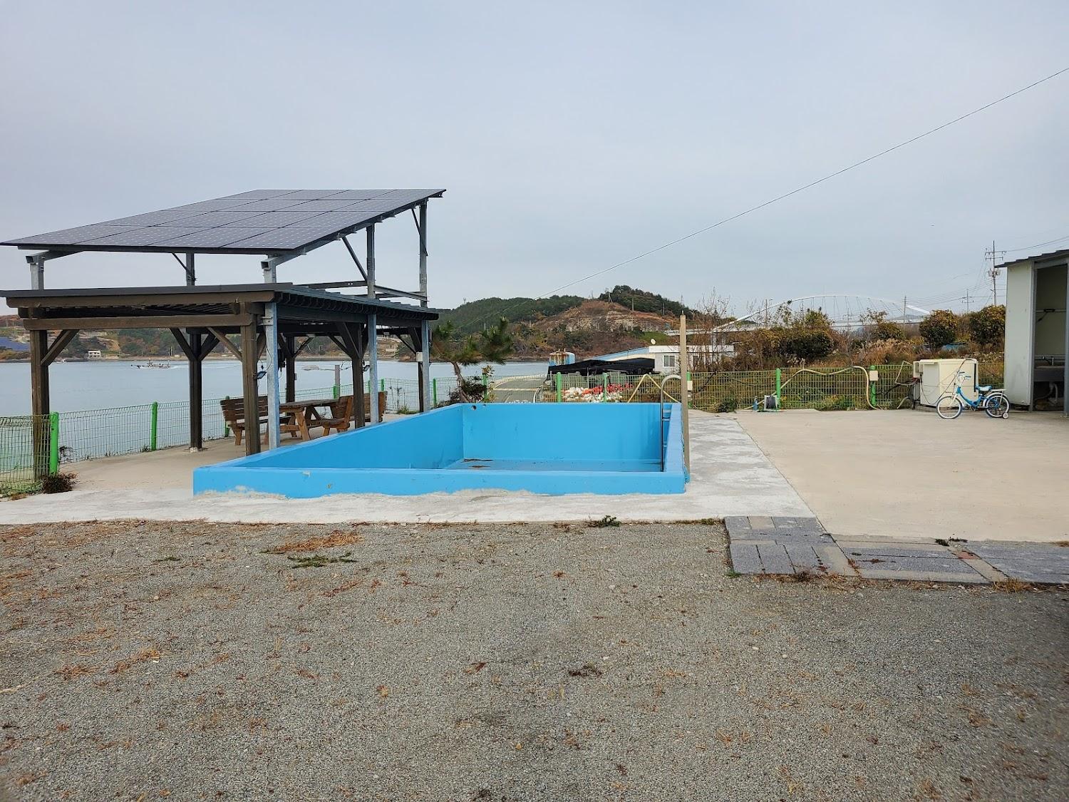 Cover Image for 백야바다펜션