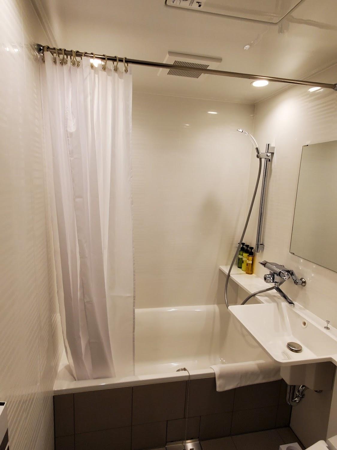 Cover Image for HOTEL KARAE