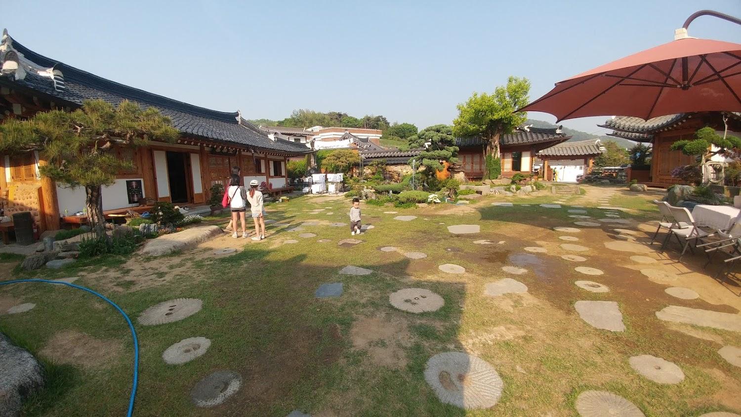 Cover Image for 전주한옥마을숙박 시원